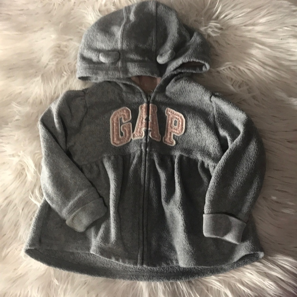 Gap children’s sweater